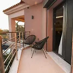 Nektarios & Eftychia Suites