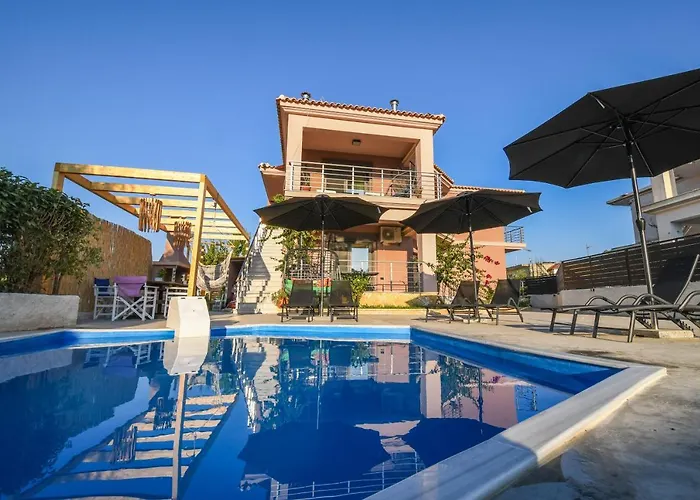 Nektarios & Eftychia Suites